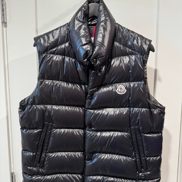 Black Moncler puffer vest - Picture 1 of 5